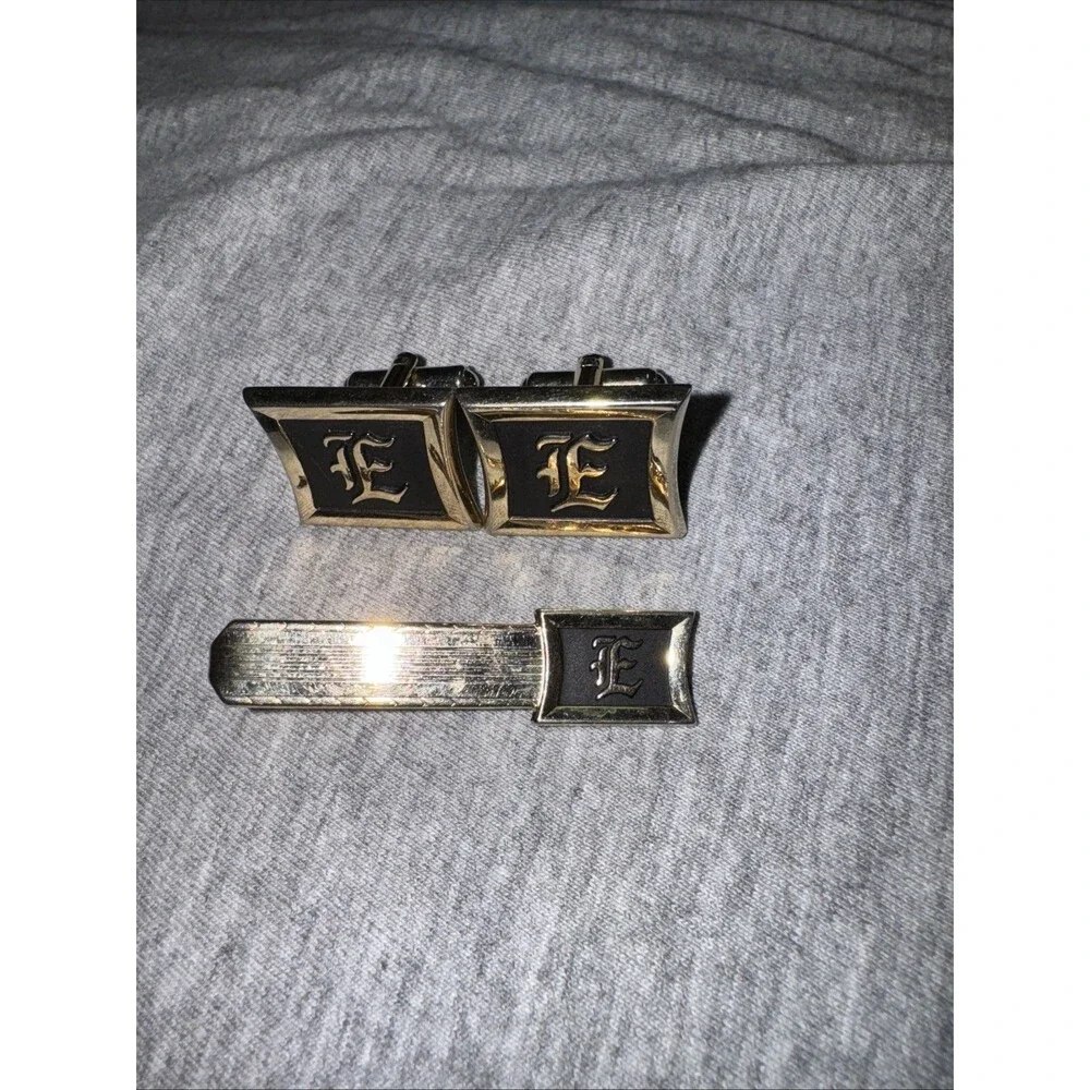 Vintage Hicock Initial Monogram “E” Tie Tack And Cuff Links Set Goldtone